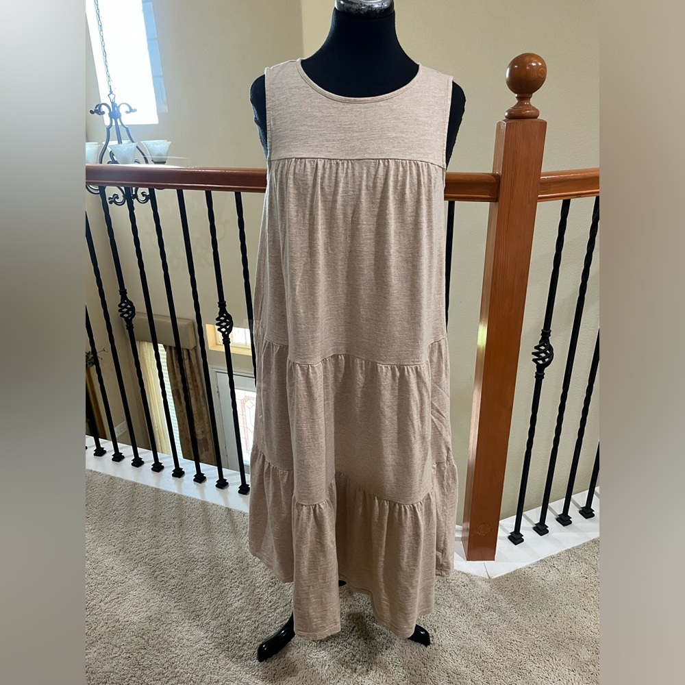 WONDERLY HEATHER BEIGE Sleeveless Tiered MIDI TANK Dress SIZE M